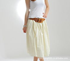 廣州市海珠區章久服飾廠中裙產品全覽 精選款式，盡顯優雅風范